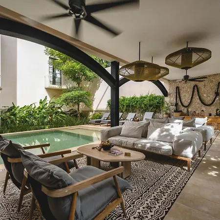Adoro Hotel Boutique (Adults Only)